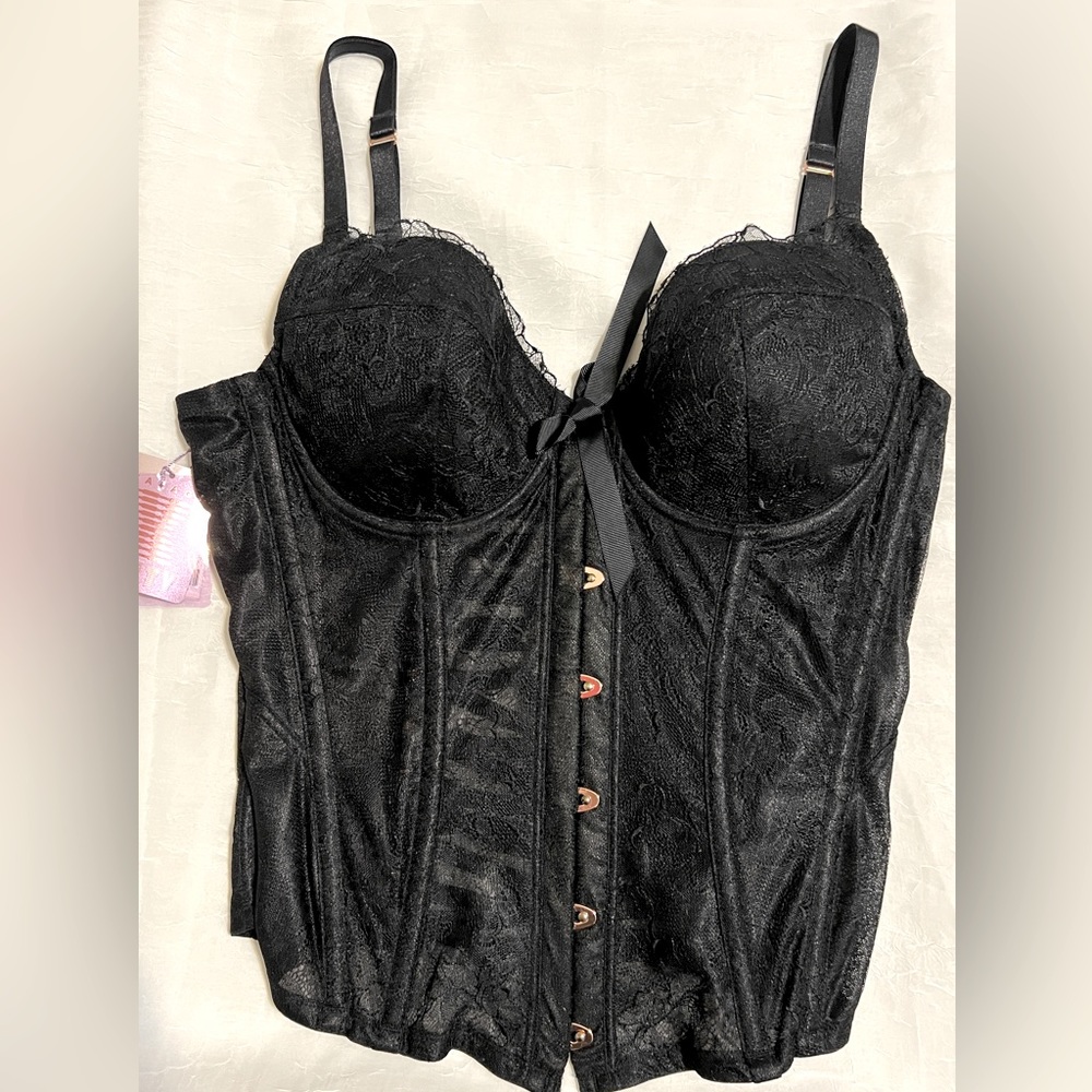 Savage x Fenty lace corset
